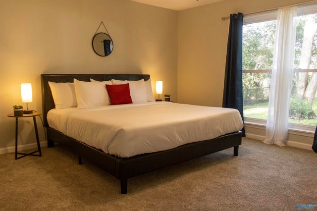 3906 Oak Glen Terrace SW, Huntsville, AL 35805