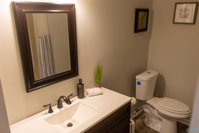 3906 Oak Glen Terrace SW, Huntsville, AL 35805