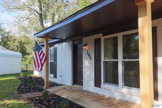 3906 Oak Glen Terrace SW, Huntsville, AL 35805