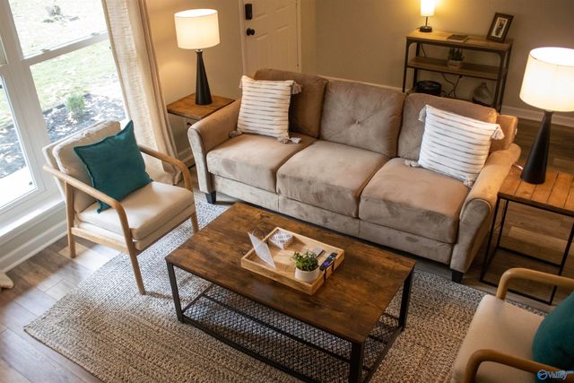 3906 Oak Glen Terrace SW, Huntsville, AL 35805