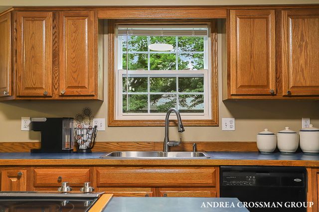 15213 Meadowwood Drive, Grand Haven Twp, MI 49417