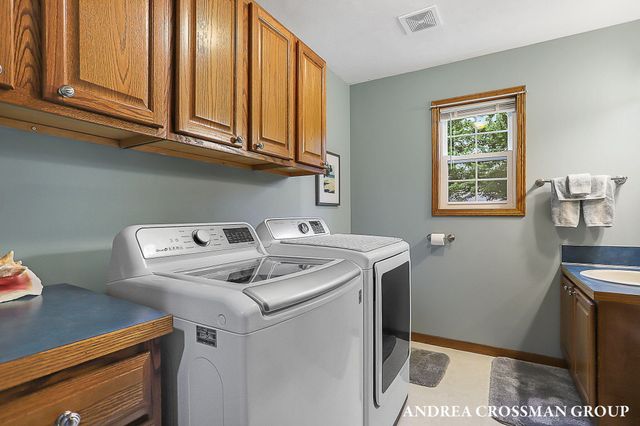 15213 Meadowwood Drive, Grand Haven Twp, MI 49417