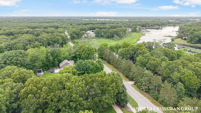 15213 Meadowwood Drive, Grand Haven Twp, MI 49417