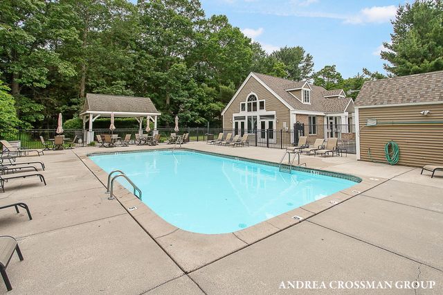 15213 Meadowwood Drive, Grand Haven Twp, MI 49417