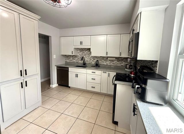 3600 Gary Road, Arnold, MO 63010