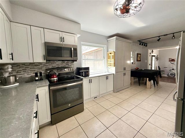 3600 Gary Road, Arnold, MO 63010