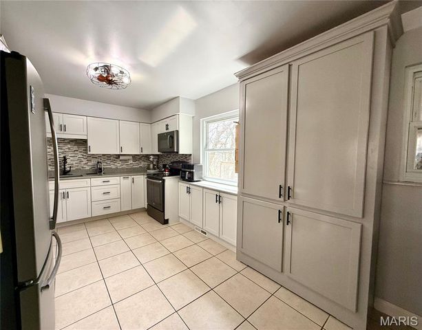 3600 Gary Road, Arnold, MO 63010