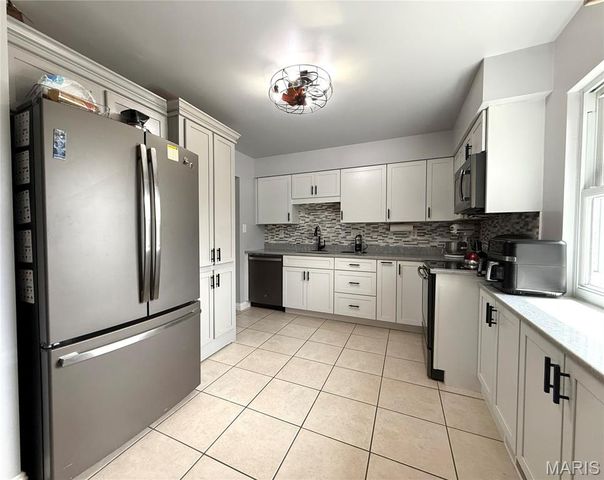 3600 Gary Road, Arnold, MO 63010