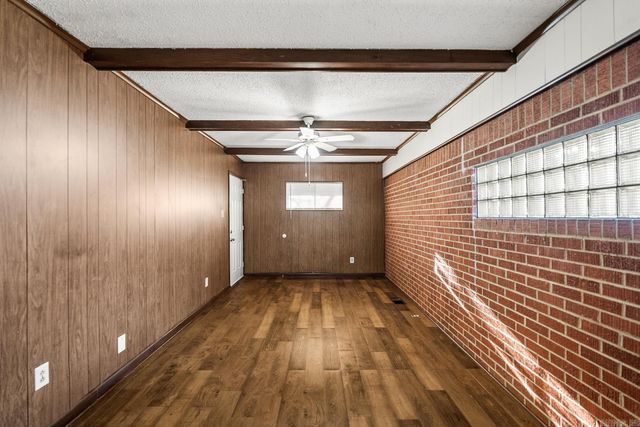 32 Rosemont Drive, Little Rock, AR 72204