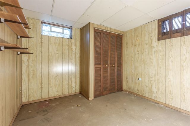 1809 Whitegate Lane, Kalamazoo, MI 49009