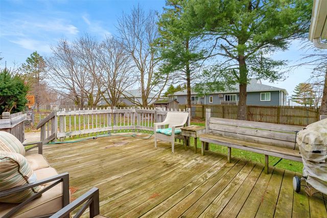 1809 Whitegate Lane, Kalamazoo, MI 49009