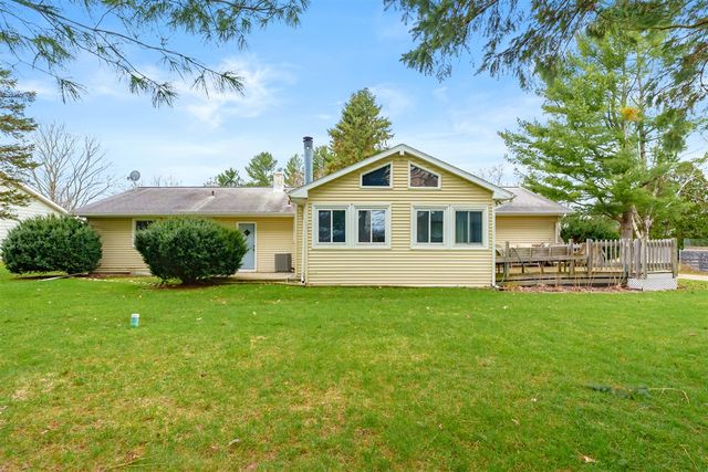 1809 Whitegate Lane, Kalamazoo, MI 49009