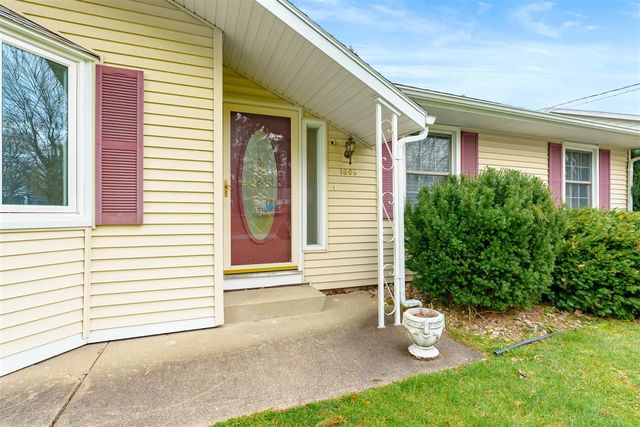 1809 Whitegate Lane, Kalamazoo, MI 49009