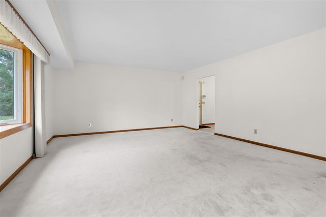 1809 Whitegate Lane, Kalamazoo, MI 49009