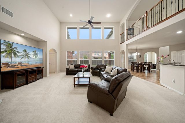 2321 Lakeway Drive, Friendswood, TX 77546