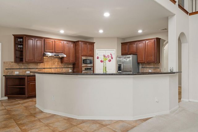 2321 Lakeway Drive, Friendswood, TX 77546