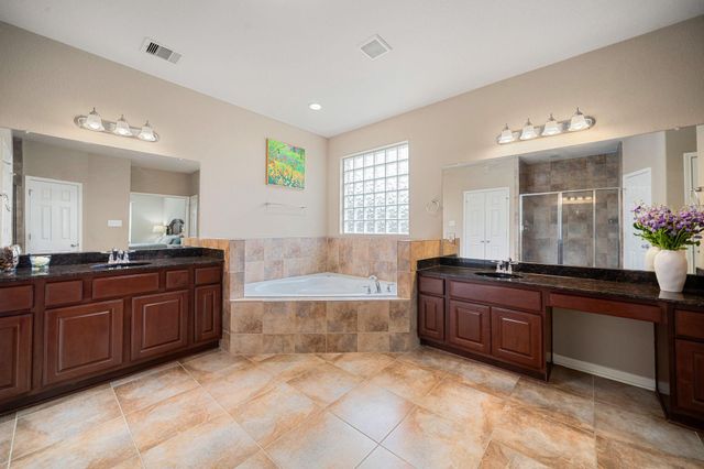 2321 Lakeway Drive, Friendswood, TX 77546