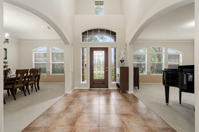 2321 Lakeway Drive, Friendswood, TX 77546