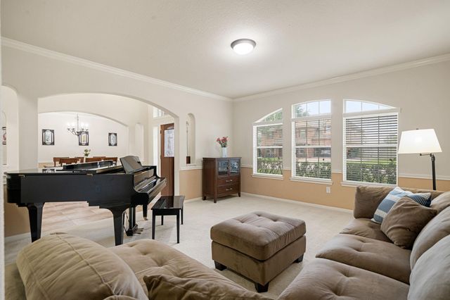 2321 Lakeway Drive, Friendswood, TX 77546