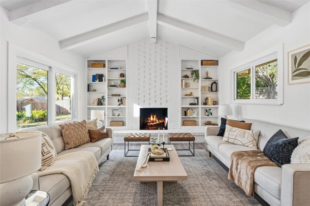 6710 Kings PT W, Austin, TX 78723