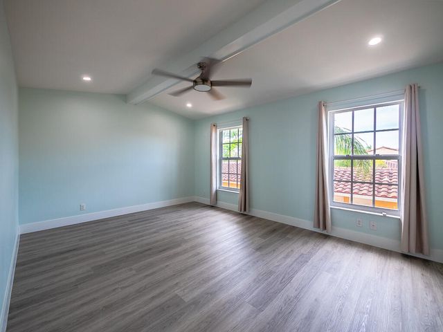 1020 Lake Shore Drive 202, Lake Park, FL 33403