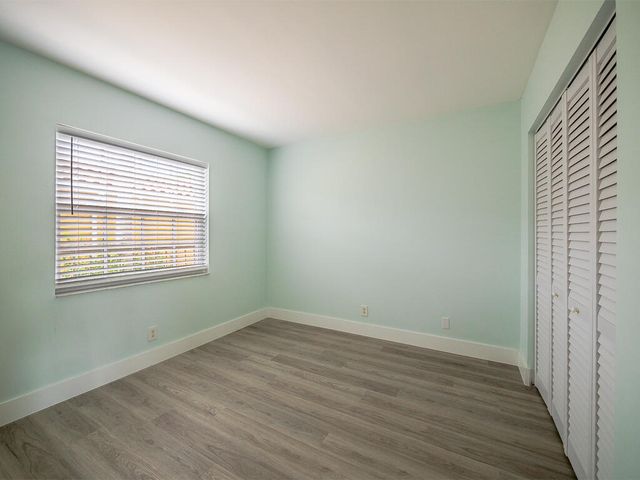 1020 Lake Shore Drive 202, Lake Park, FL 33403