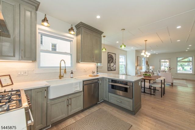 181 Valley Rd, Montclair Twp., NJ 07042