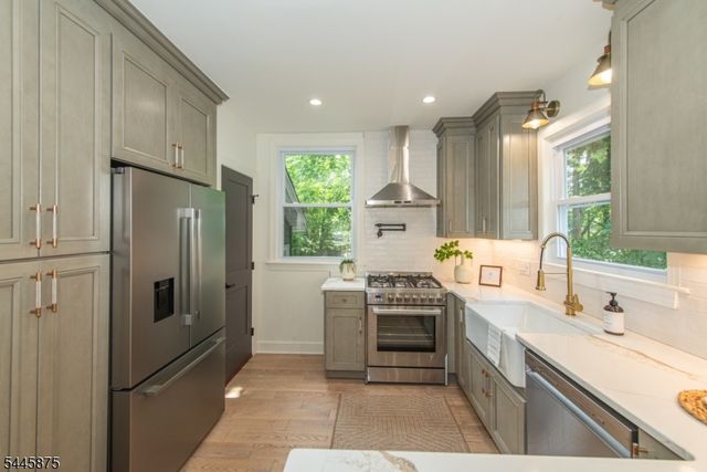 181 Valley Rd, Montclair Twp., NJ 07042