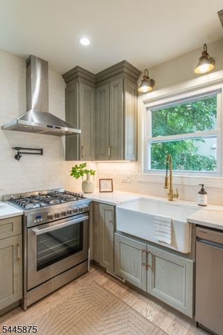 181 Valley Rd, Montclair Twp., NJ 07042