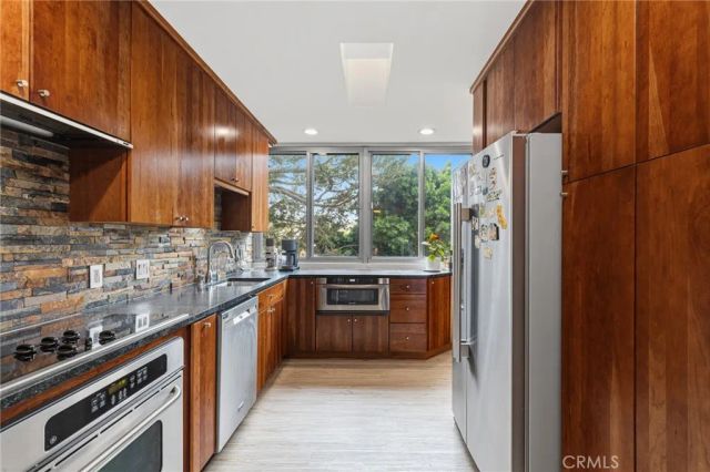 8701 Delgany Avenue 110, Playa Del Rey, CA 90293