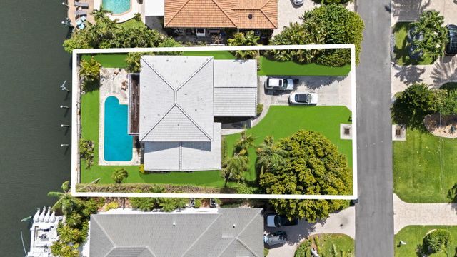 1027 Lewis Cove, Delray Beach, FL 33483