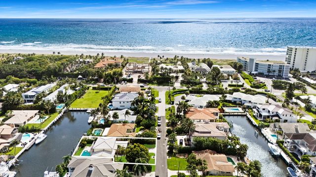 1027 Lewis Cove, Delray Beach, FL 33483