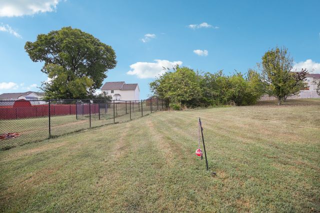 139 Buttermere Dr, Clarksville, TN 37040