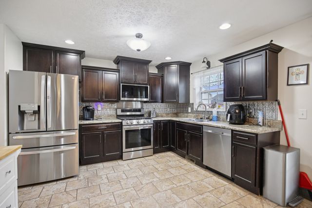 139 Buttermere Dr, Clarksville, TN 37040