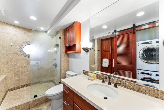 1910 Ala Moana Boulevard 29A, Honolulu, HI 96815