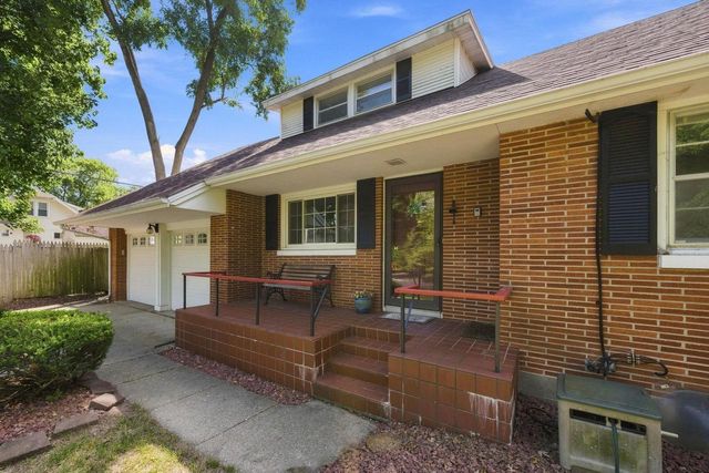 1436 Carrington Street, Janesville, WI 53546