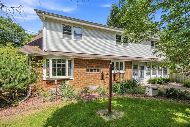 1436 Carrington Street, Janesville, WI 53546