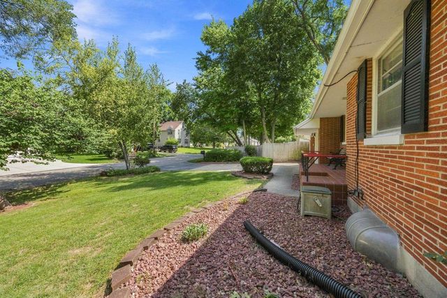 1436 Carrington Street, Janesville, WI 53546