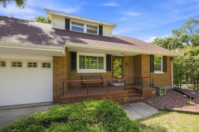 1436 Carrington Street, Janesville, WI 53546