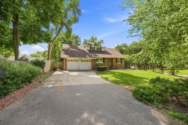 1436 Carrington Street, Janesville, WI 53546