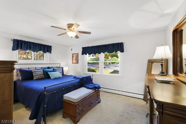 13 Paderewski Rd, Jefferson Twp., NJ 07438