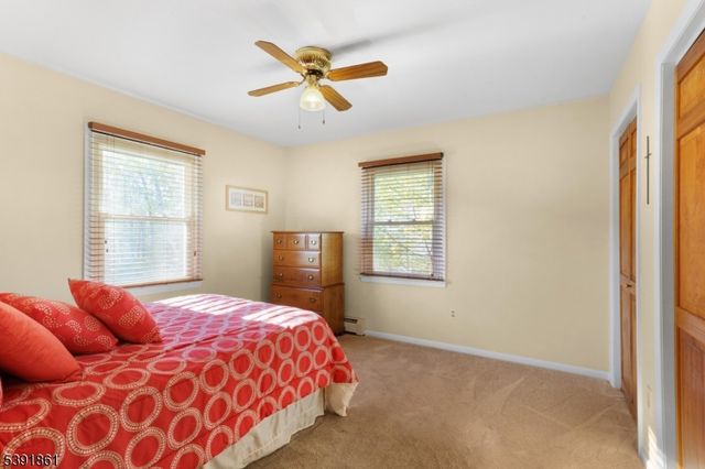 13 Paderewski Rd, Jefferson Twp., NJ 07438