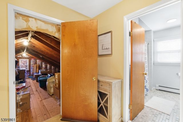 13 Paderewski Rd, Jefferson Twp., NJ 07438