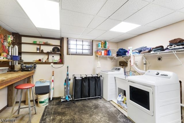 13 Paderewski Rd, Jefferson Twp., NJ 07438