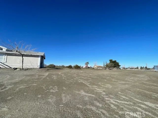 14626 Monte Vista, Phelan, CA 92371