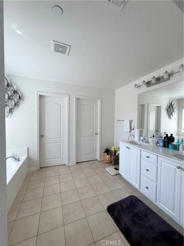 16360 River Glen, Fontana, CA 92336