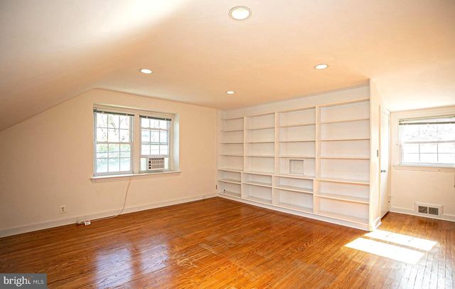 526 WILLIAMS RD, Wynnewood, PA 19096