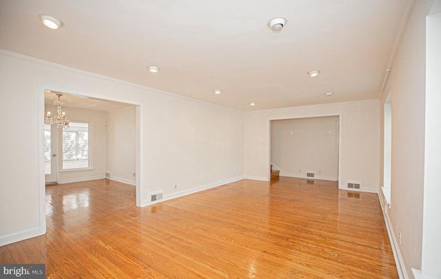 526 WILLIAMS RD, Wynnewood, PA 19096