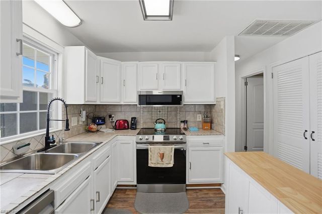 1625 Dearborn DR, Virginia Beach, VA 23451