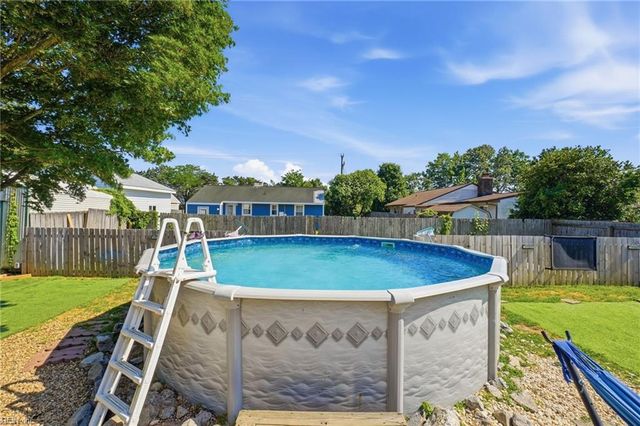 1625 Dearborn DR, Virginia Beach, VA 23451